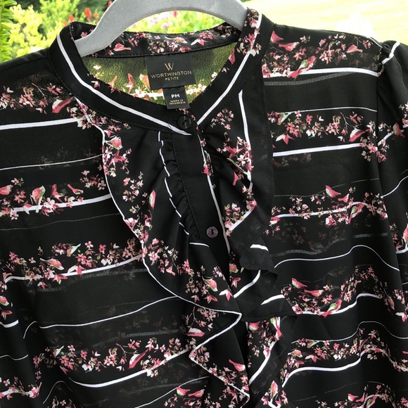 Worthington feminine Ruffle and Birds Shirt-Medium - Picture 9 of 9